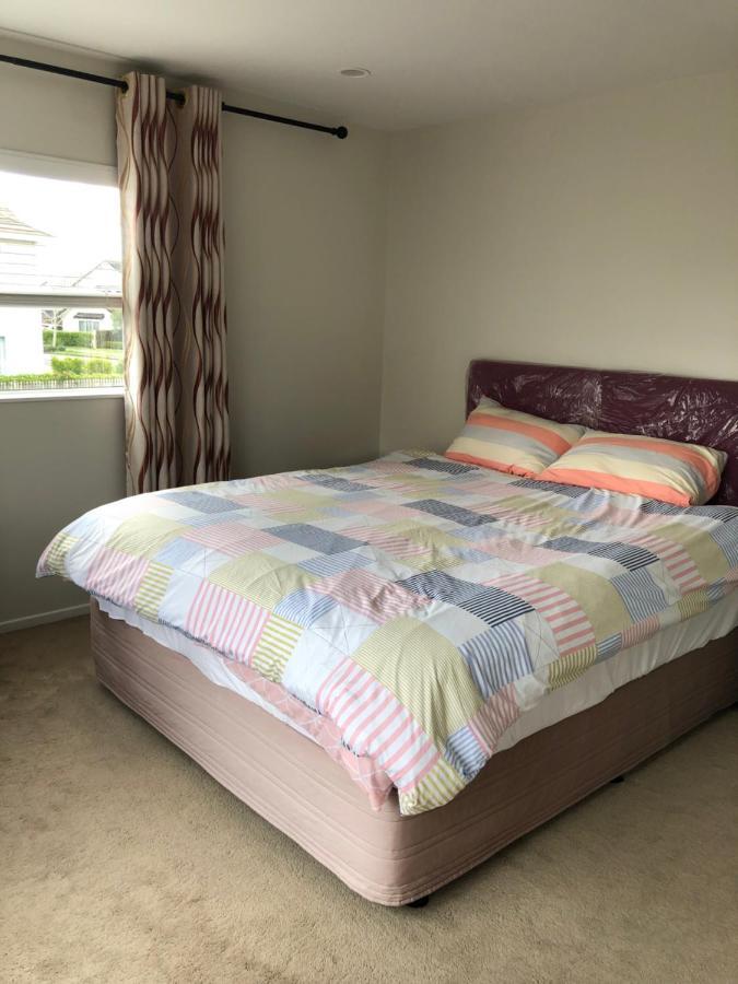Brand New Bedroom In Karaka Auckland Kültér fotó